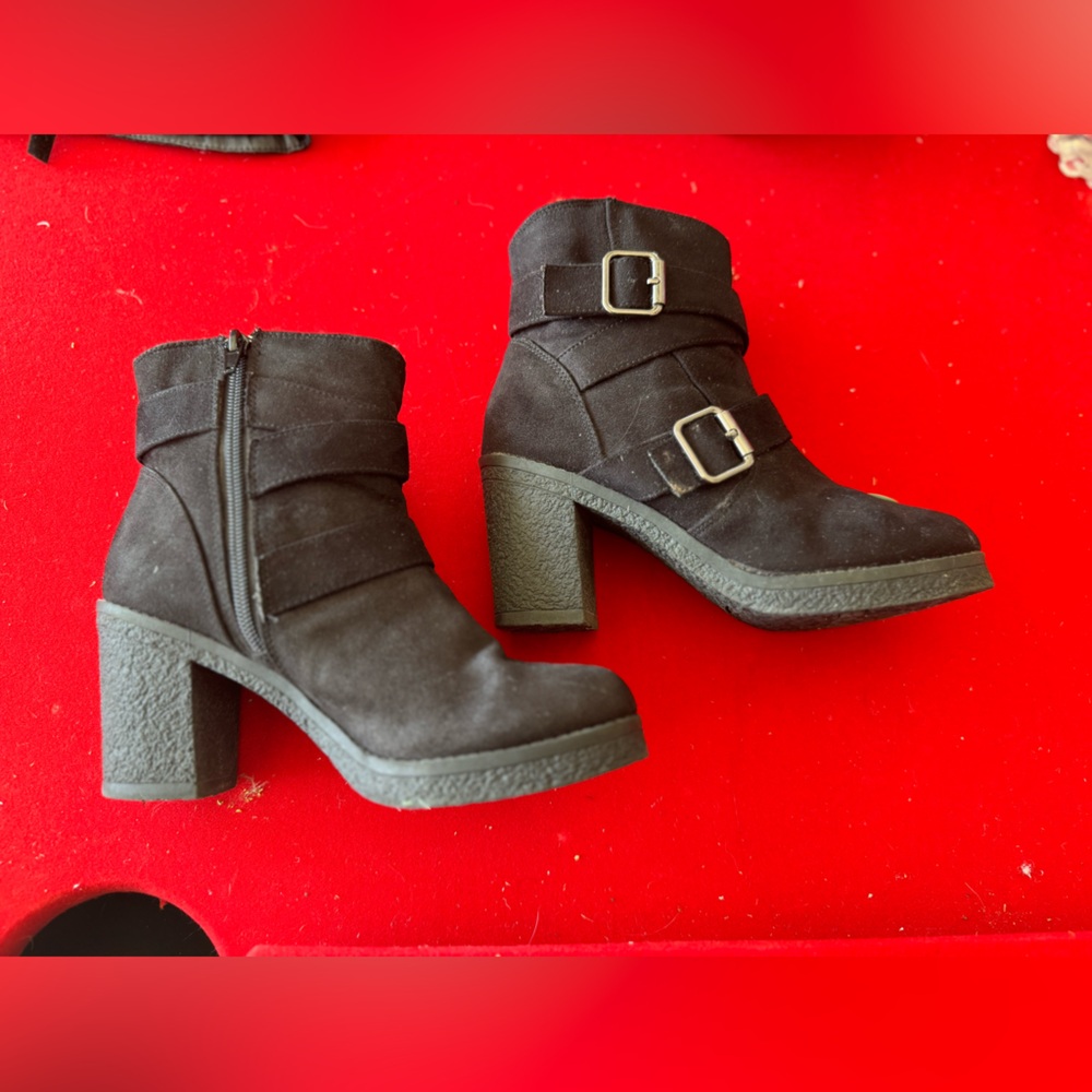 Black boots